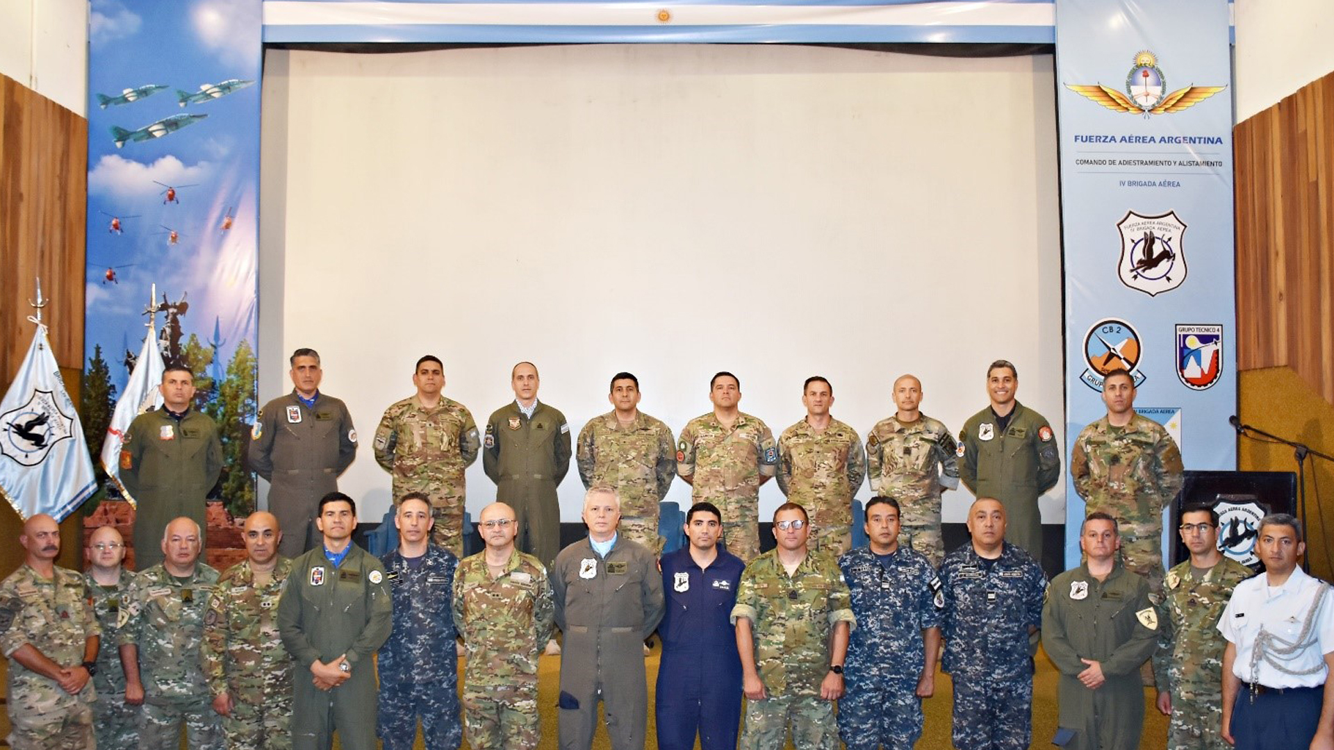 Finalizó el Curso Conjunto de Apoyo Aéreo C-14